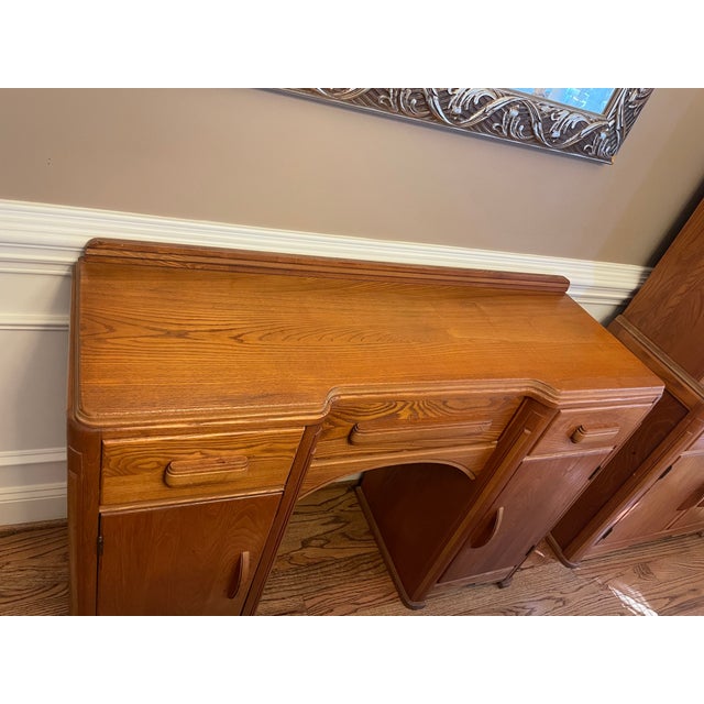 Early 20th Century Oak Buffet For Sale In Charlotte - Image 6 of 9