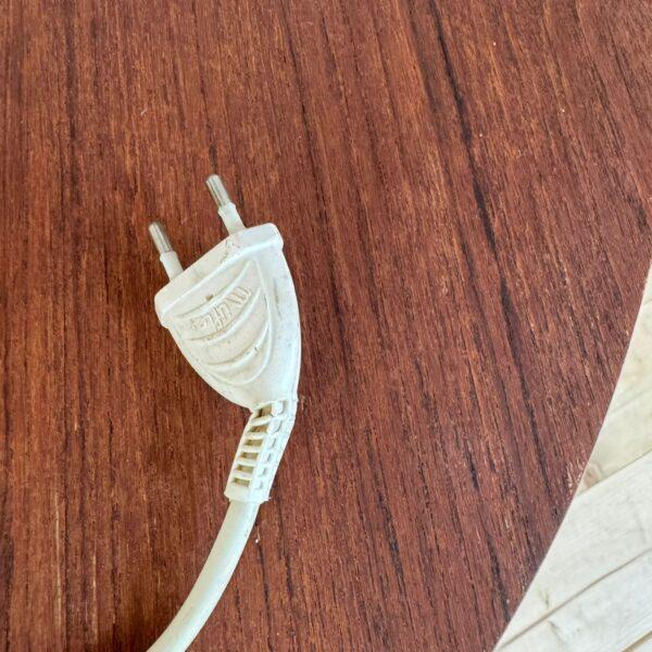 Vintage Yellow Table Lamp – 1960s/1970s Design Up to 250V (Europe/UK Standard).The wiring of this item may be original and...