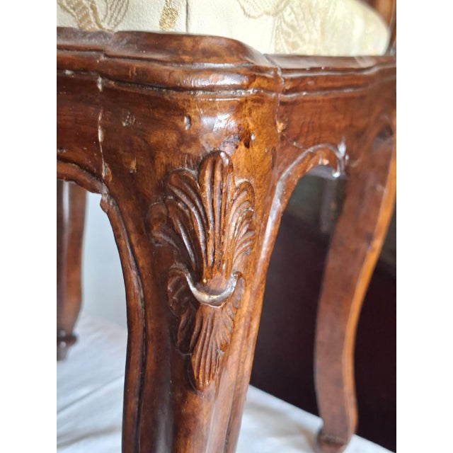 Louis XV Genoese Chairs in Walnut, 1750, Set of 8 For Sale - Image 12 of 18