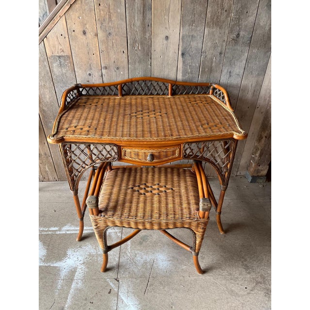 Wicker 2 tone dressing table with small central drawer with matching stool dimensions Length – 77cm depth 64 cm overall...