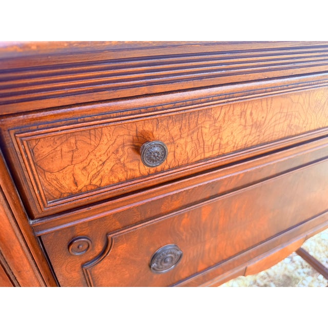 Antique 1920s Federal Hepplewhite Revival Walnut Buffet Sideboard Neoclassical For Sale - Image 15 of 16