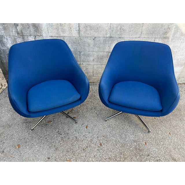 1970s A Pair of Mid-Century Modern Bubble Chairs by Stow & Davis. Circa 1970s For Sale - Image 5 of 12