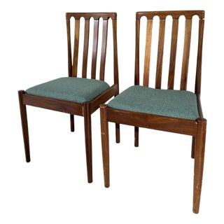 Mid-Century Modern Walnut Dining Chairs, Set of 2 For Sale