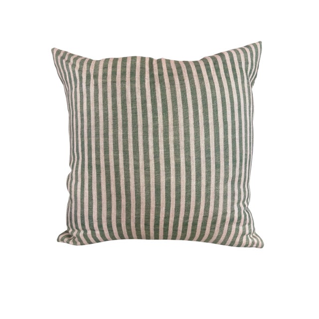 2000 - 2009 Vintage Tropical Linen Toucan Throw Pillows With Green Striped Borders, 2 Pieces For Sale - Image 5 of 12