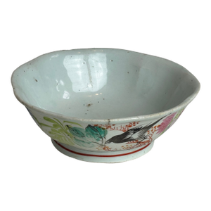 Late 19th Century Chinese Porcelain Bowl Bird With Flowers