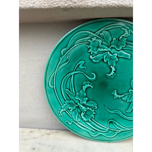 Art Nouveau 19th Century Green Majolica Orchid Plate Saint Clement For Sale - Image 3 of 4