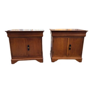 Hpl Shermag Louis Philippe Cherry Bedside Chests, a Pair. For Sale