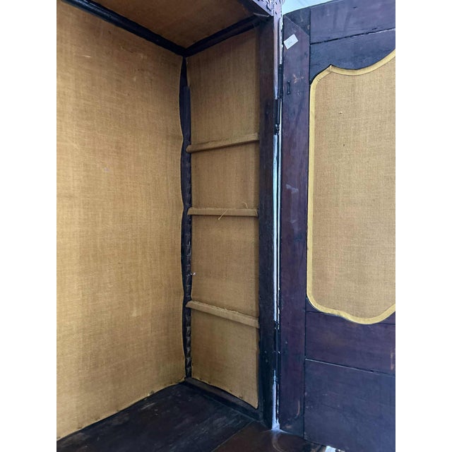 Regence Period Buffet Deux Corps in Yellow Pine, France, Circa 1720-1740 For Sale - Image 6 of 11