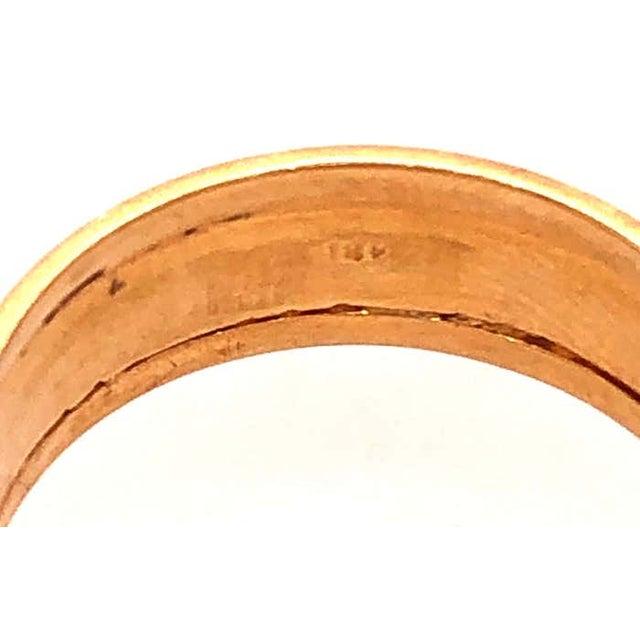 Modern 18 Karat Yellow Gold Wedding Ring / Band For Sale - Image 3 of 9