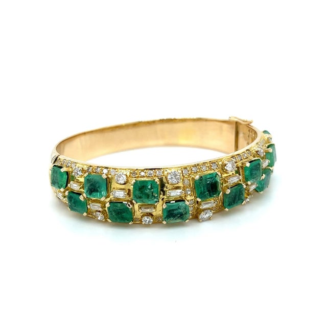 Mid 20th Century Mid 20th Century Square Cut Emerald and Baguette Diamond Bangle in 18k Yellow Gold For Sale - Image 5 of 8