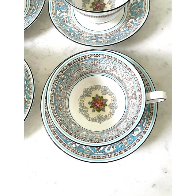 Wedgwood Vintage Wedgwood Florentine Pattern Tea Cup and Saucer Set - Set of 6 For Sale - Image 4 of 9