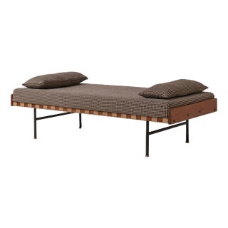 Daybed attributed to Edoardo Gellner, Italy, 1970s For Sale