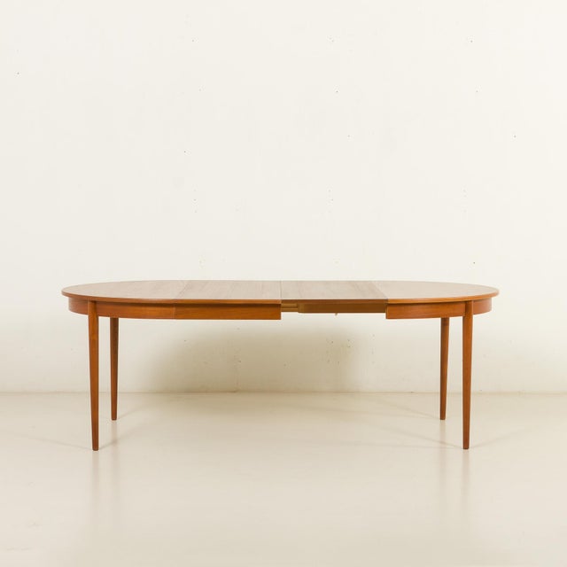 1960s Danish Teak Extendable Table with Leaves, 1960s For Sale - Image 5 of 15