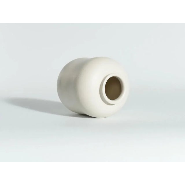 Ceramic Scandinavian Modern Carrara Vase by Wilhelm Kåge for Gustavsberg, 1940s For Sale - Image 7 of 10
