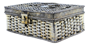 Box-Shaped Silver Basket with Ropes Border