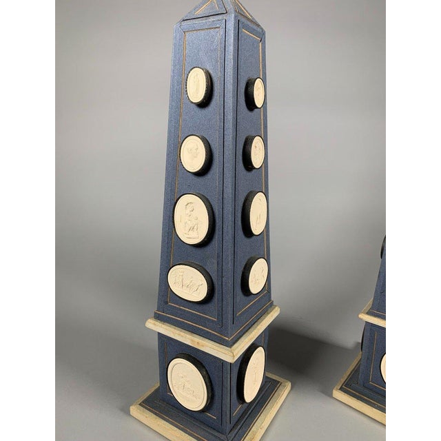 Neoclassical Pair of Obelisks Decorated with Cameos in Antique Style, Late 18th Century For Sale - Image 3 of 12