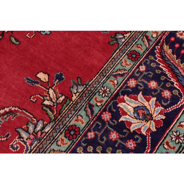 1960s 1960s 9'10" X 12'7" Hand-Knotted Wool Area Rug - Traditional Medallion Style For Sale - Image 5 of 8