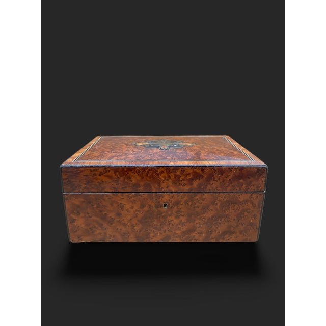 Napoleon III Elm Burl and Marquetry Box For Sale - Image 5 of 18