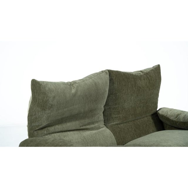 Vico Magistretti Mid-Century Modern Maralunga Sofa by Vico Magistretti for Cassina, 1970 For Sale - Image 4 of 11
