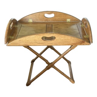 Vintage English Campaign-Style Butler’s Tray Table – Folding Faux Bamboo Base, Adjustable Height, Removable Serving Tray in Oak For Sale