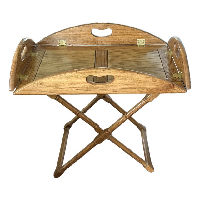 Vintage English Campaign-Style Butler’s Tray Table – Folding Faux Bamboo Base, Adjustable Height, Removable Serving Tray in Oak For Sale