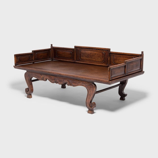 Chinese 19th Century Chinese Luohan Bed With Stepped Railing For Sale - Image 3 of 7