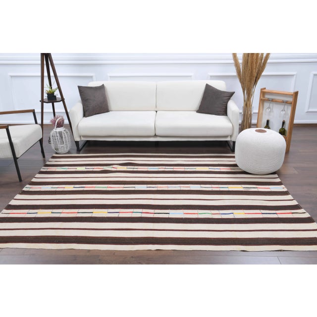Boho Chic Vintage Turkish Oushak Handmade Wool Cotton Beige Kilim Area Rug For Sale - Image 3 of 11