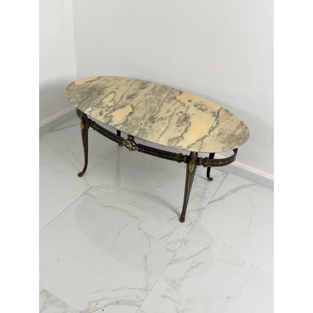 1950s Oval Coffee Table in Brass and Marble, Italy, 1950s For Sale - Image 5 of 12