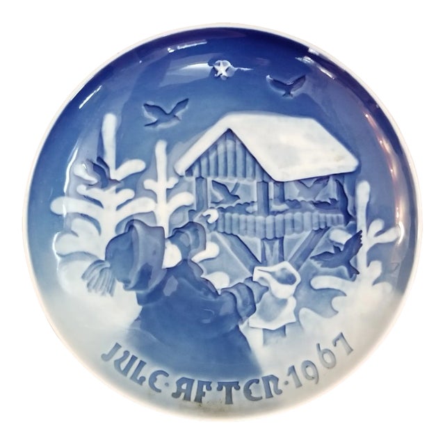 1967 Vintage Bing and Grondahl Porcelain Christmas Plate For Sale