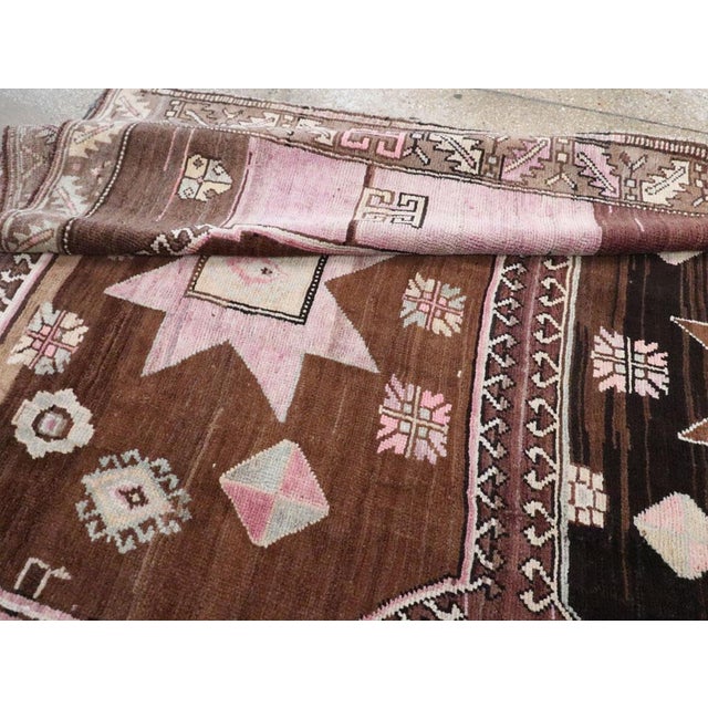 Galerie Shabab Collection Mid-20th Century Turkish Anatolian Room Size Carpet For Sale - Image 10 of 10