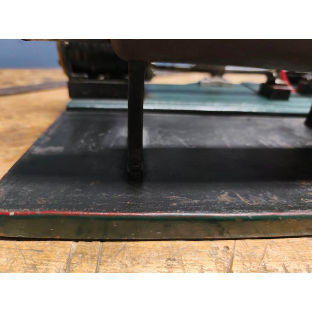 French Steam Engine in Copper and Cast Iron For Sale - Image 16 of 18