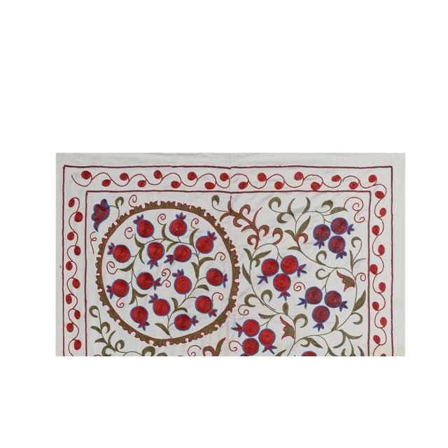 Mid-Century Modern Floral Silk Suzani From Uzbekistan - Uzbek Wall Decor For Sale - Image 3 of 10