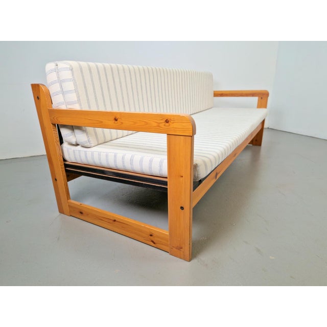 Scandinavian Modern Pine Daybed, 1970s For Sale - Image 3 of 15