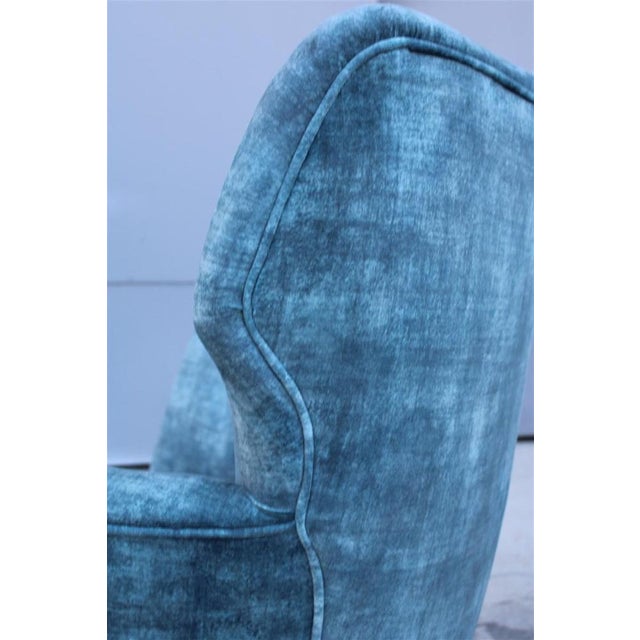 Set of Italian Armchairs in Blue Velvet with Brass Feet in the style of Gio Ponti, 1950s For Sale - Image 14 of 18