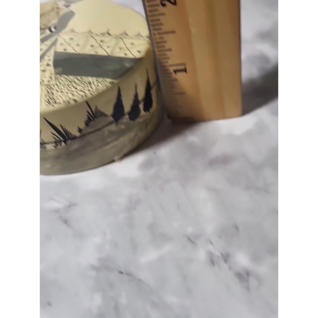 1960s Kashmiri Papier-Mâché Trinket Box For Sale - Image 9 of 14