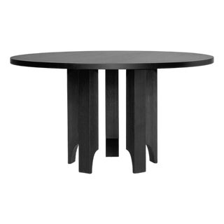 Acer 140 Round Dining Room Table in European Oak by Mokko Amsterdam For Sale