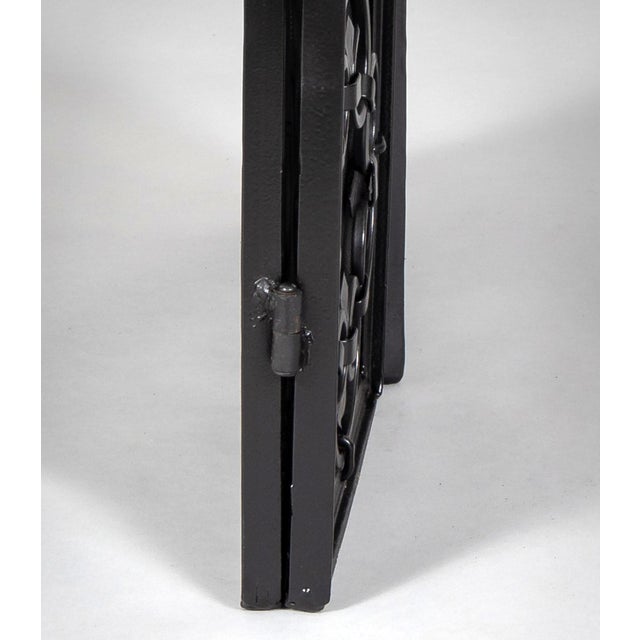 American American Vintage Adjustable Fireplace Screen For Sale - Image 3 of 6