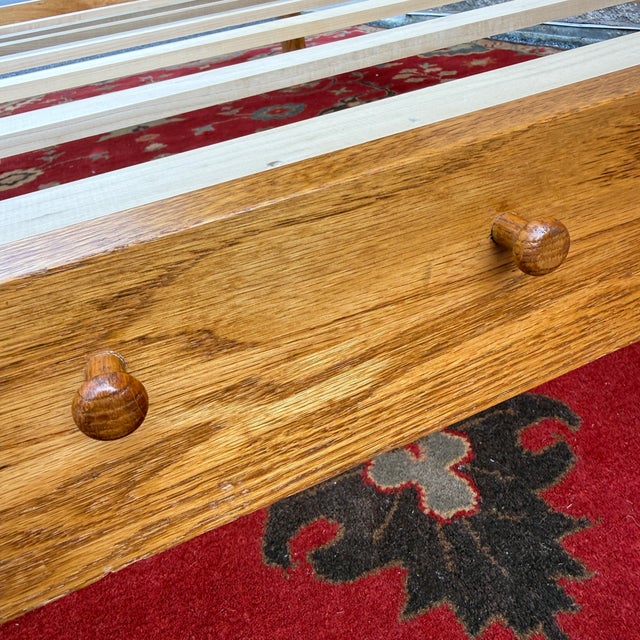 Wood Vintage American Traditional Solid Oak Barley Twist Queen Poster Bed Attr. Jamestown Sterling For Sale - Image 7 of 17