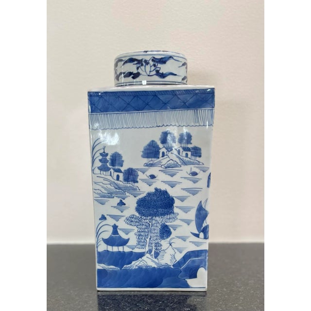 Chinoiserie Chinese Export Porcelain Blue and White Tea Caddy With Cover For Sale - Image 3 of 8
