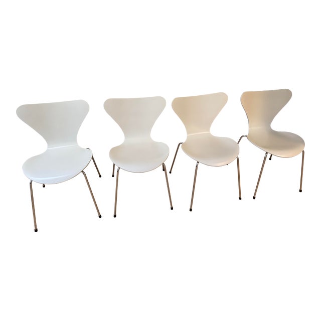 Vintage Fritz Hansen Model 3107 White Chair For Sale