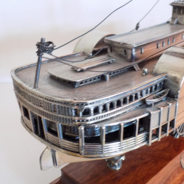 Brown Large Vintage Italian Silver 800 Steamboat Statue with Wooden Base by Robert E. Lee, 1970s For Sale - Image 8 of 12