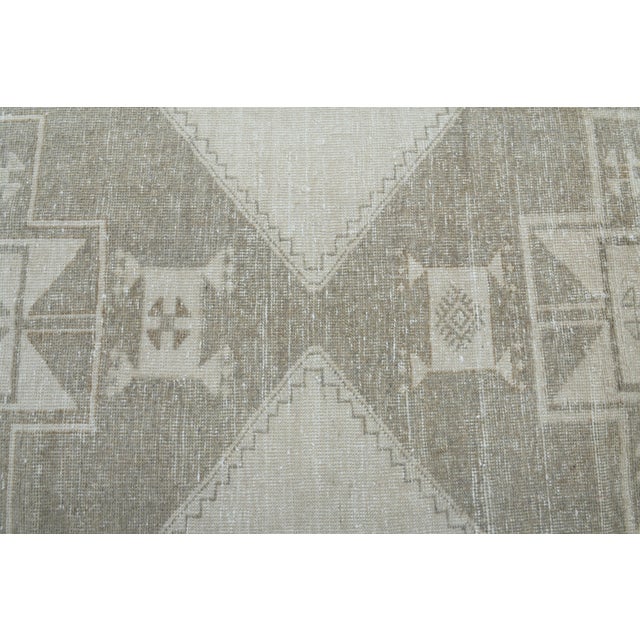 1970s 1970s Vintage Turkish Handmade Wool Cotton Beige Runner Rug For Sale - Image 5 of 10