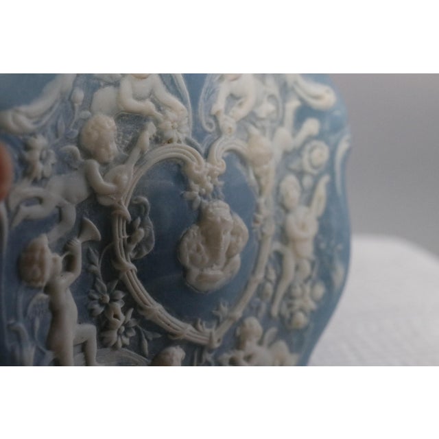 Italian Neoclassical Cherubs Carved Blue White Alabaster Stone Box For Sale - Image 10 of 12