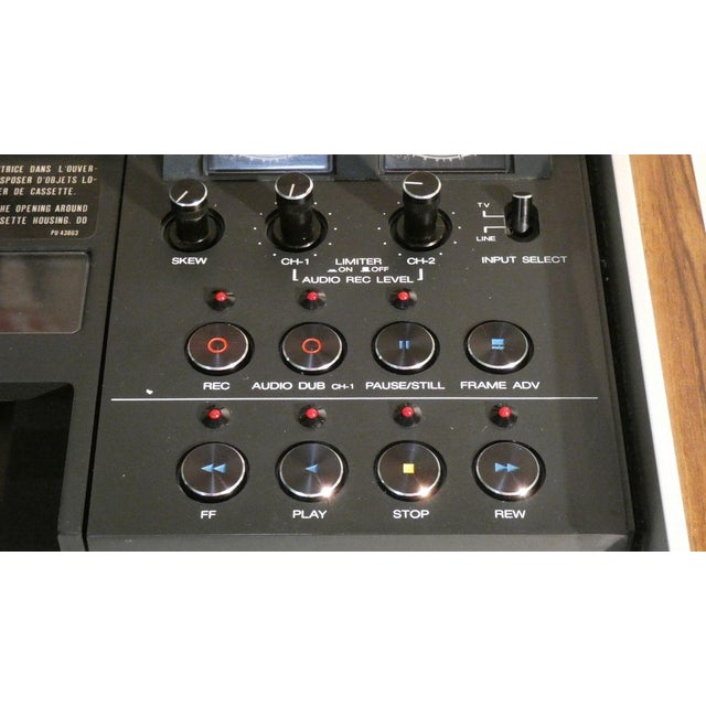 1970s Japanese Model CR-6060RT PAL/SECAM/NTSC from JVC - Victor Company, 1979 For Sale - Image 5 of 18