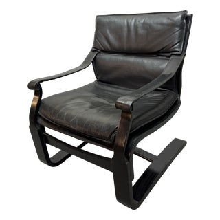 Mid-Century Black Leather Armchairs with Black Lacquered Wooden Frames by Åke Fribytter for Nelo, Sweden, 1970s, Set of 2 For Sale