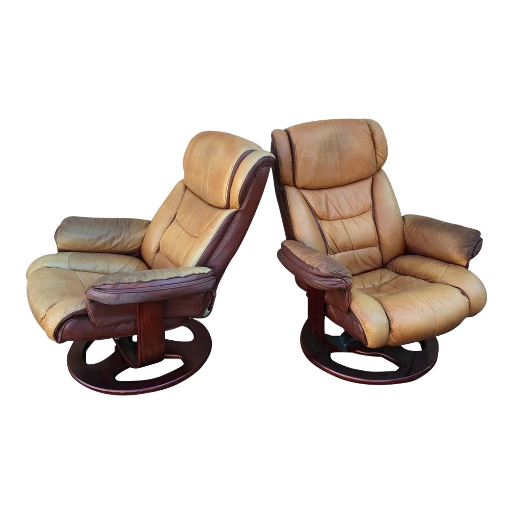 Ergonomic Distressed Leather Recliner Chairs A Pair Chairish