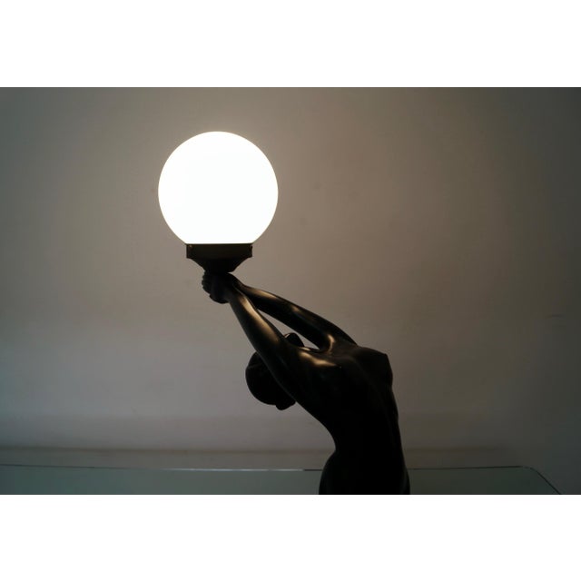 1980s Art Deco Sculptural Figural Globe Table Lamp For Sale - Image 12 of 12