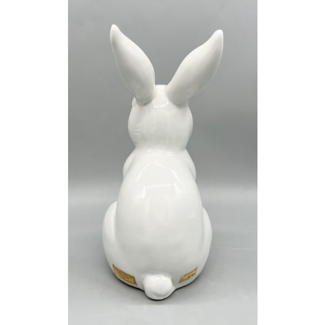 Fitz and Floyd 1975 Fitz & Floyd White Porcelain Rabbit Sculpture – Cottagecore • Whimsical • Figurative • Easter For Sale - Image 4 of 11