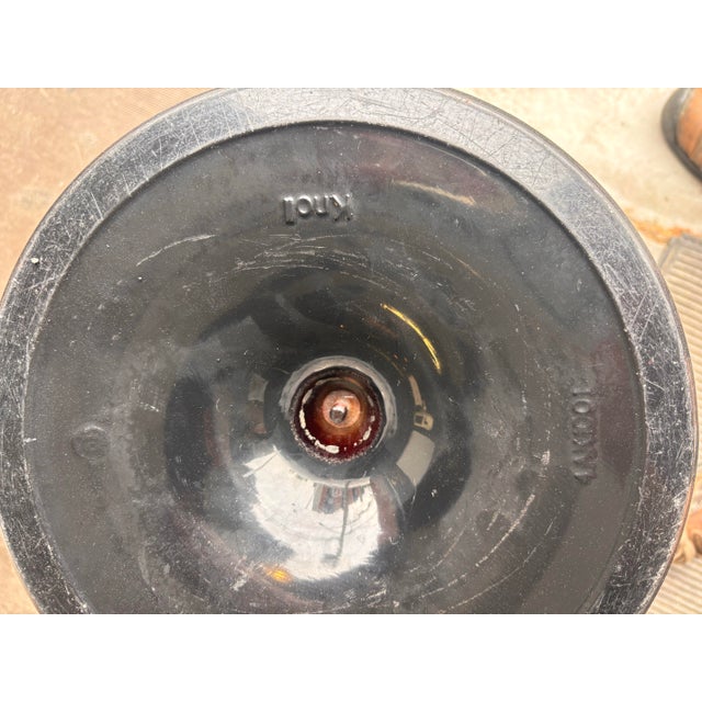 Mid-Century Modern Knoll Quartz Top Round Table For Sale - Image 3 of 6
