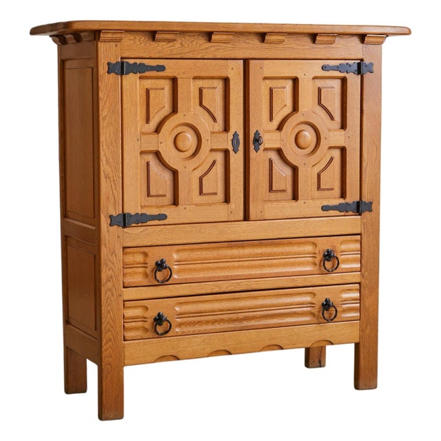 Spanish 2-Door Oak Cabinet with Iron Hardware, 1940s For Sale